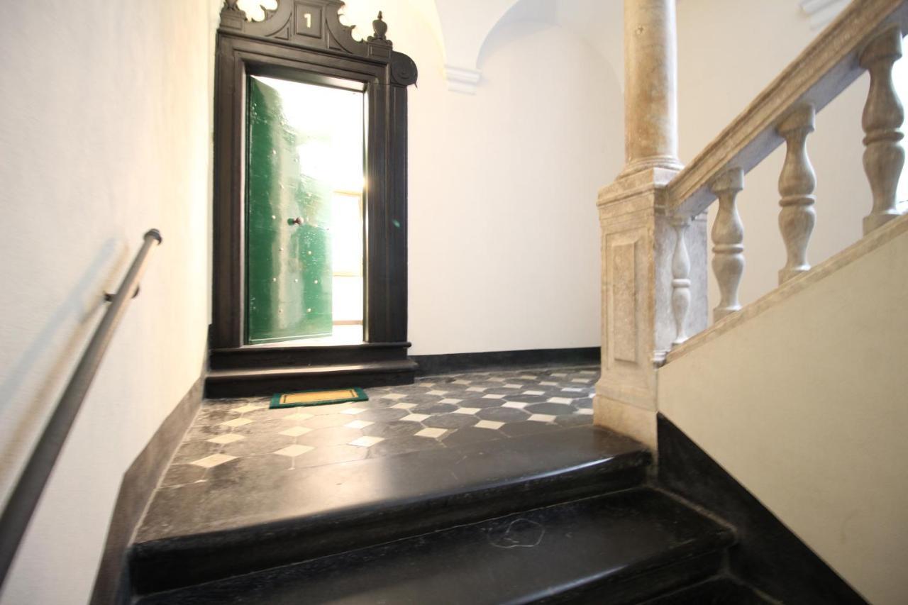 ジェノヴァDimora Borsotto Palazzo Storico, Acquario, Porto Anticoアパートメント エクステリア 写真